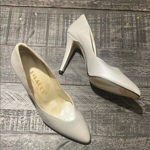Elegant pearl silver  Heels by